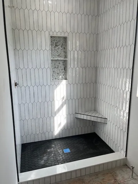 DeGraaf-shower-Image-005 Bathroom Tile | DeGraaf Interiors