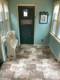 DeGraaf-vinyl-gal-img011 Vinyl Flooring | DeGraaf Interiors