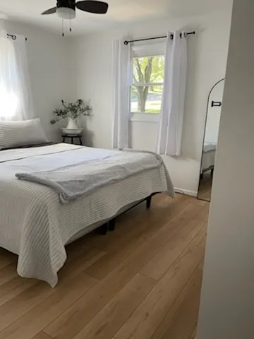 DeGraaf-vinyl-gal-img017 Bedroom Vinyl Flooring | DeGraaf Interiors