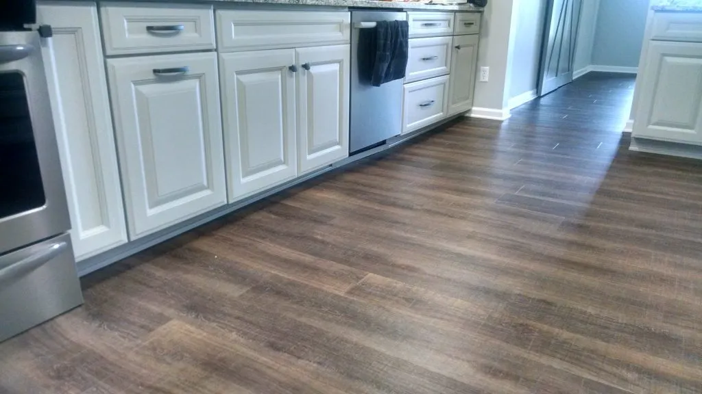 DeGraaf-vinyl-gal-img020 Waterproof LVP Vinyl Flooring | DeGraaf Interiors