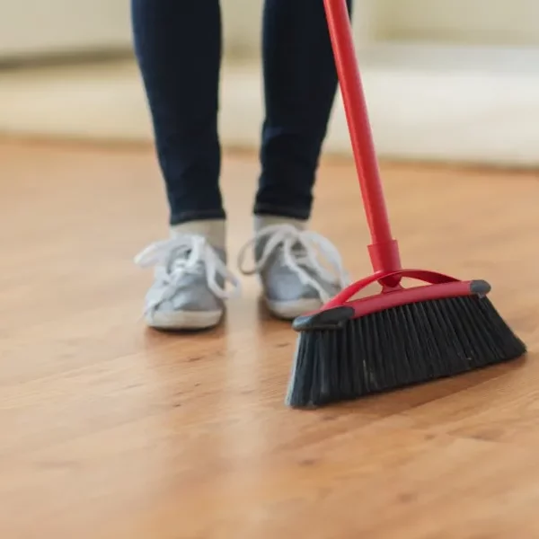 VinylCare-Header-2 Vinyl care | DeGraaf Interiors
